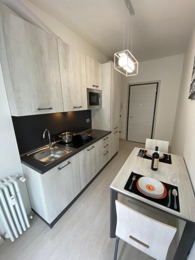 First Home Milánó Kültér fotó
