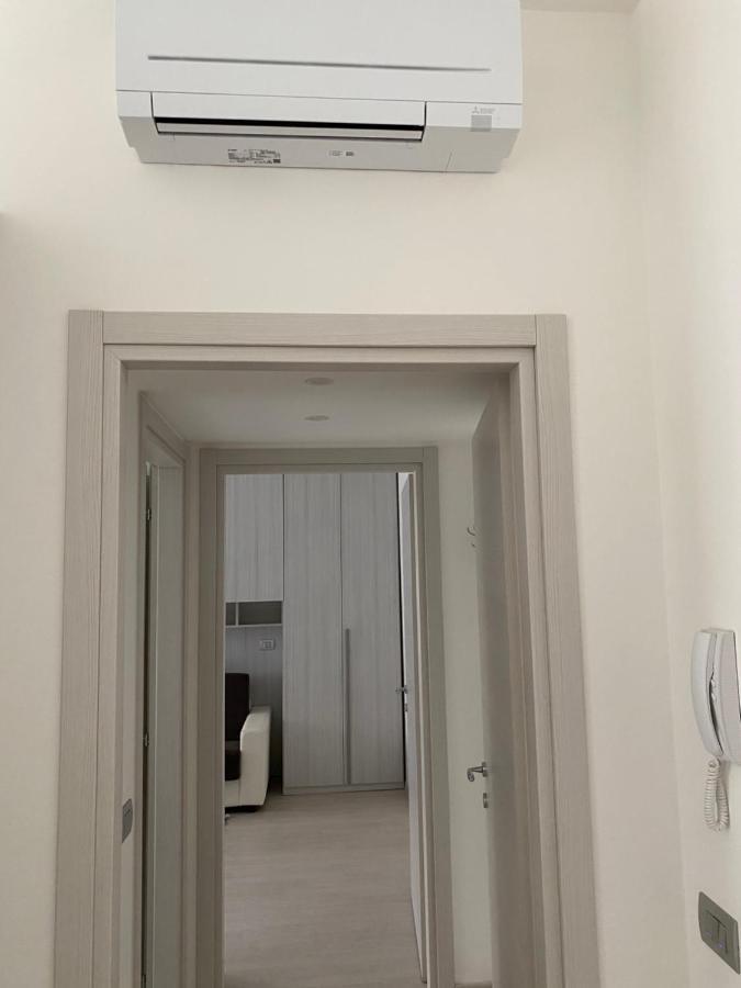 First Home Milánó Kültér fotó