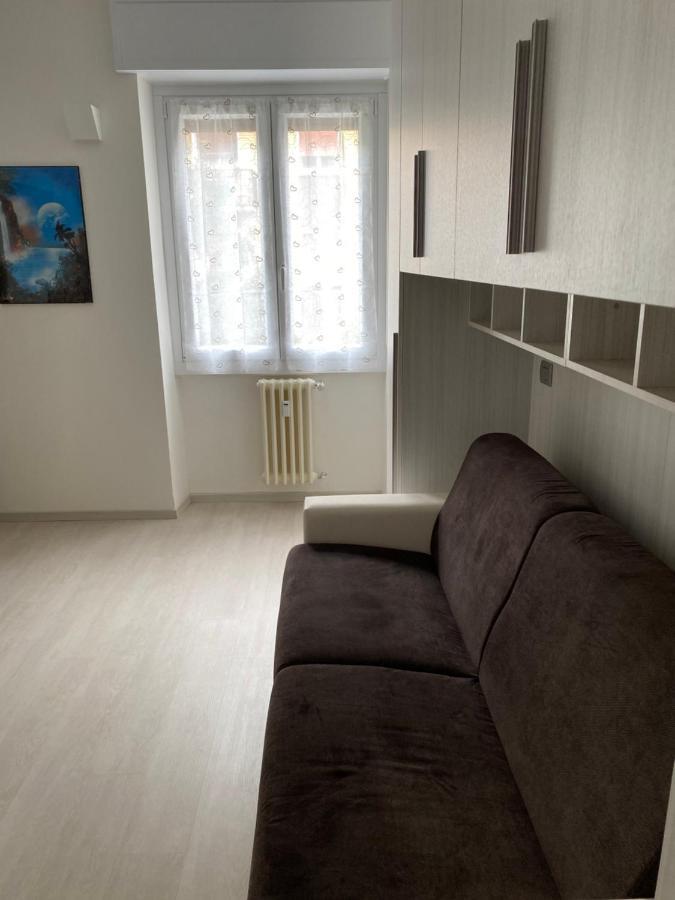 First Home Milánó Kültér fotó